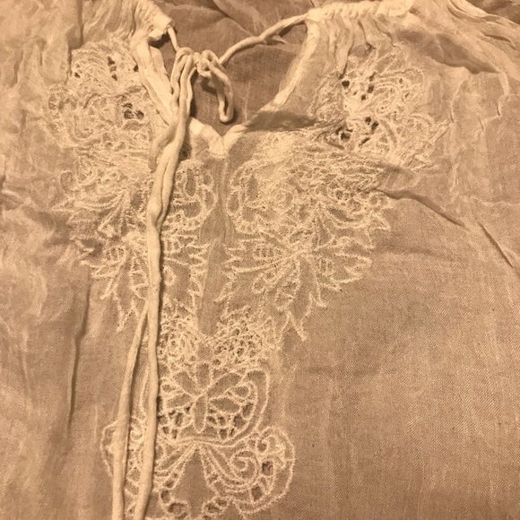 Jessica Simpson Top Flow Arms - Picture 3 of 3